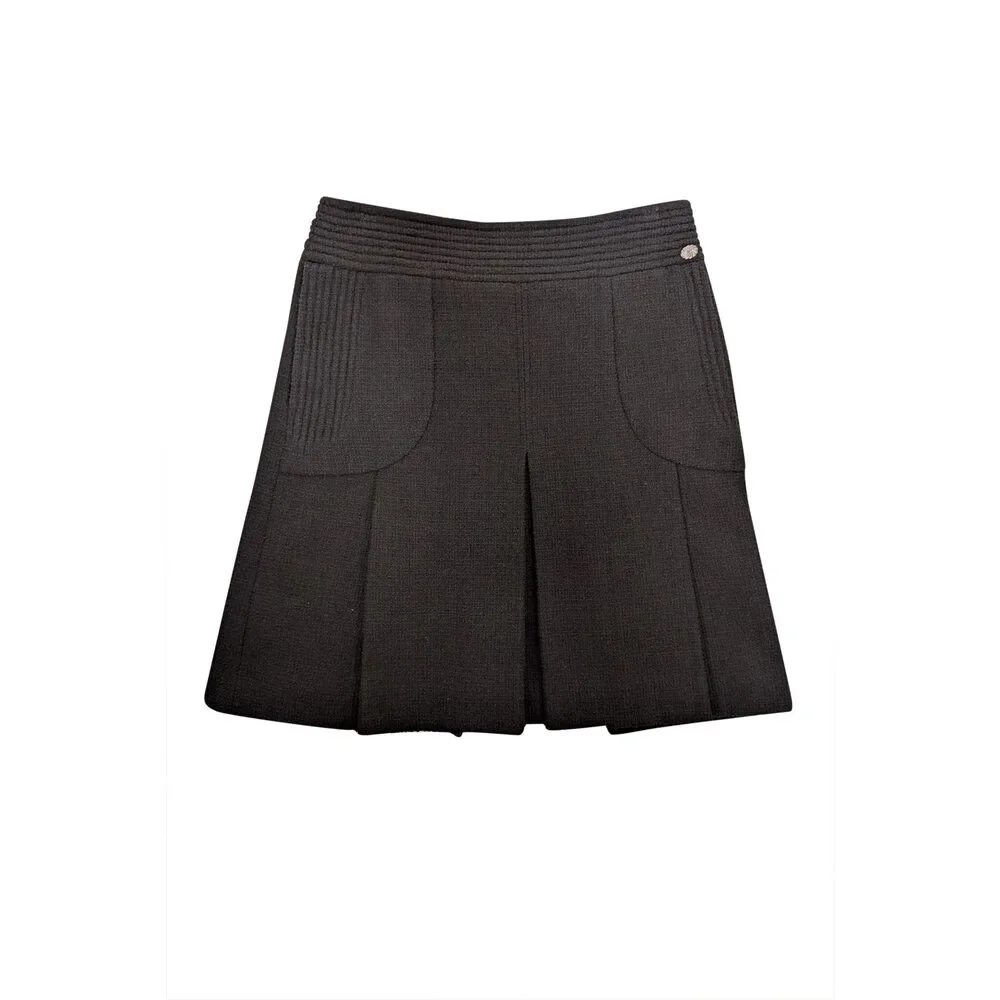 Chanel - Black Tweed Structured Pleated Mini Skirt Sz 4